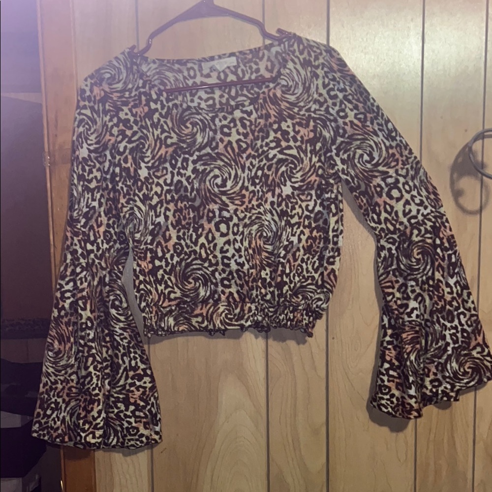 Derek Heart Black and White Crop Blouse Relaxed Fit